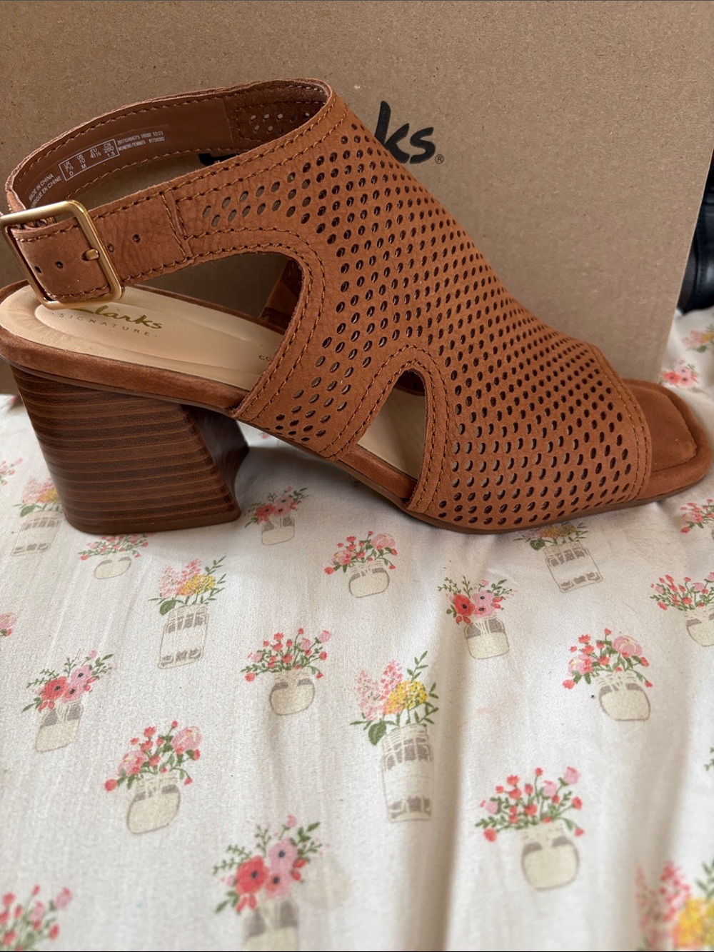 NWT Clarks Women’s Perforated Slingback Heel in Cognac, size 10.